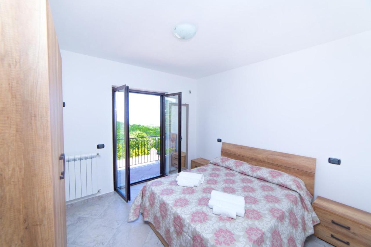Residence Fortunato Поликастро Бусентино Екстериор снимка